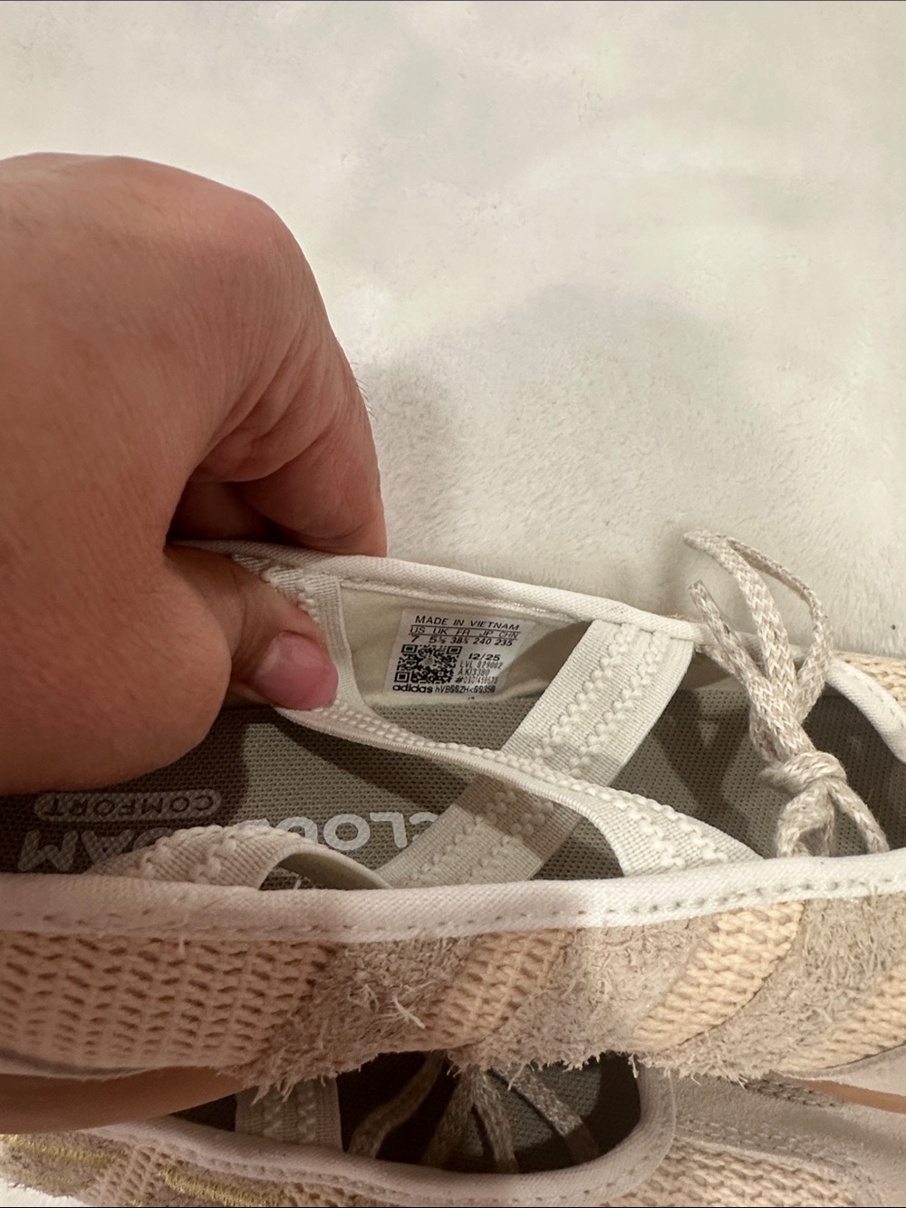 adidas Women’s Beige Mesh Slip-On Sneakers with Gold Accents - Picture 8 of 11